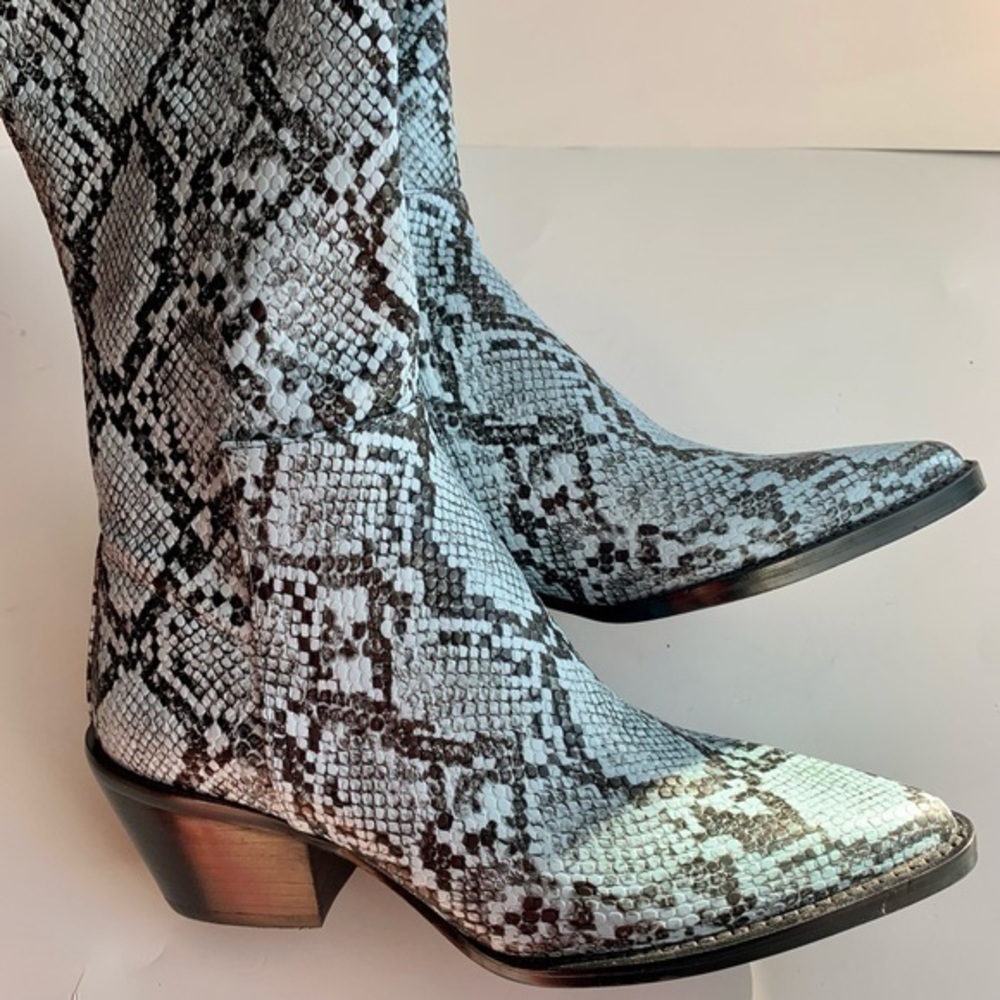 Gianni Bini Alyiraa Snake Print Stretch Over-The-Knee Block Heel Boots - Picture 7 of 11